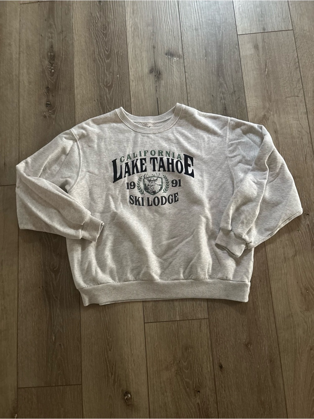 Hollister Lake Tahoe Ski Lodge crewneck sweatshirt.